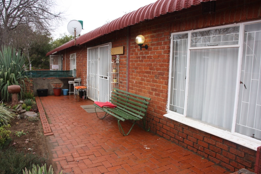 11 Bedroom Property for Sale in Dewetsdorp Free State